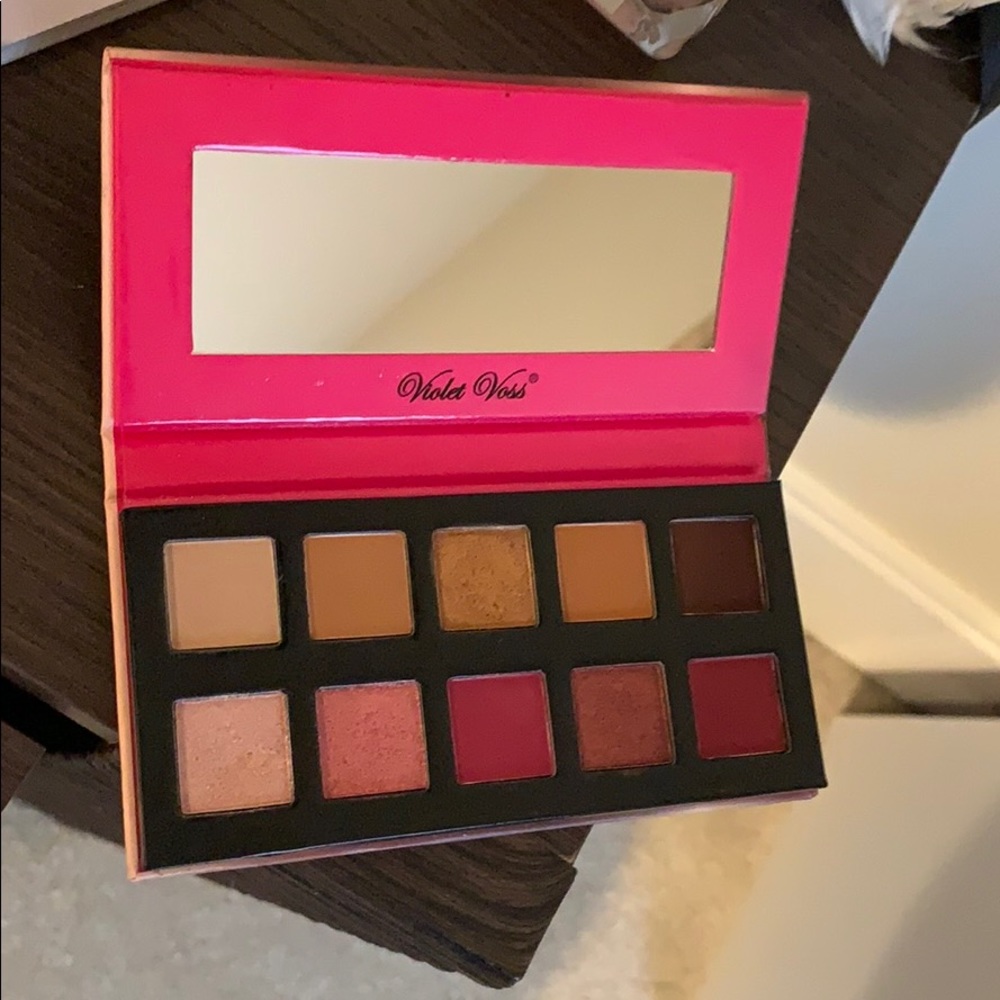 Violet Voss fun sized Berry Burst eyeshadow palete